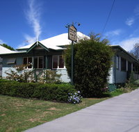 Pitstop Lodge B  B - New Castle Holiday