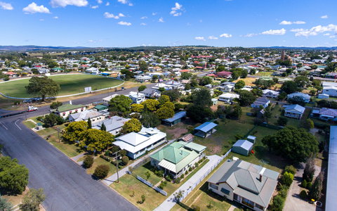 Pitstop Lodge B & B - New Castle Holiday 1