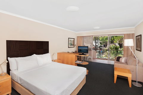 Quest Manly - New Castle Holiday 1