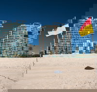 Reflections Coolangatta Beach - New Castle Holiday