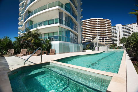 Reflections Coolangatta Beach - New Castle Holiday 2