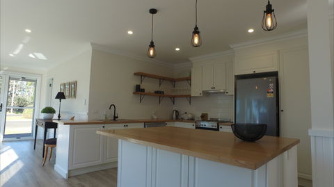 Riverbank Cottage - New Castle Holiday 2