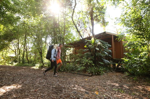 Samurai Beach Bungalows Port Stephens YHA - New Castle Holiday 1