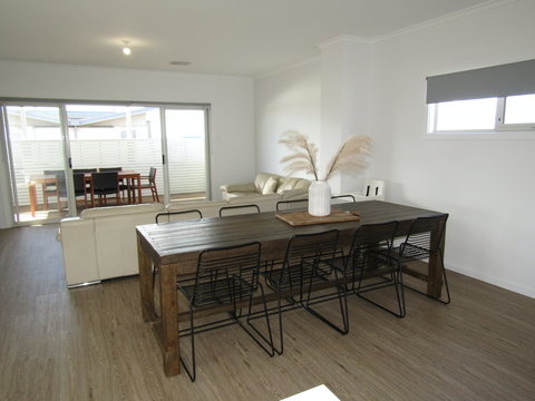 Serenity - New Castle Holiday 2