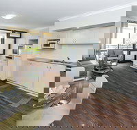 Silver Sands Resort - New Castle Holiday