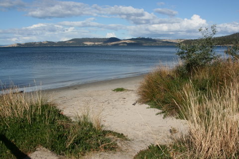 Snug Beach Cabin And Caravan Park - New Castle Holiday 1