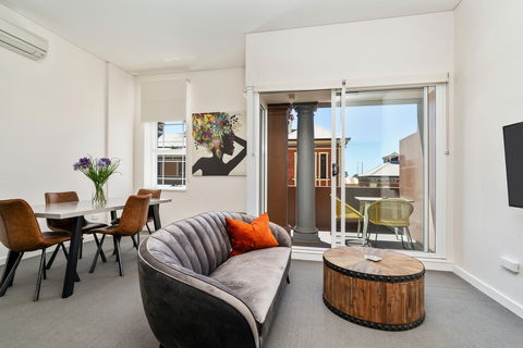 Terminus Apartment Hotel - New Castle Holiday 0