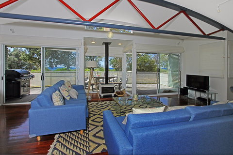 The Boathouse Culburra Beach - New Castle Holiday 2