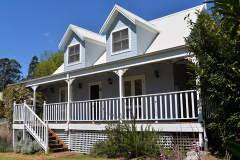 The Doll's House - New Castle Holiday 0