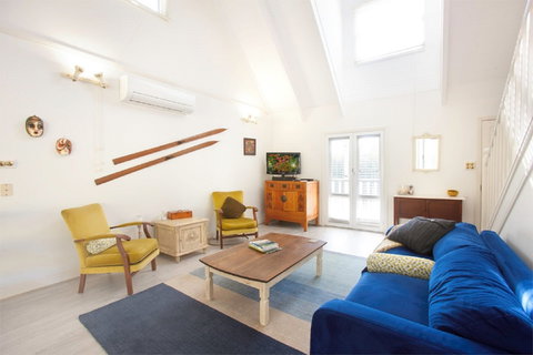 The Doll's House - New Castle Holiday 1