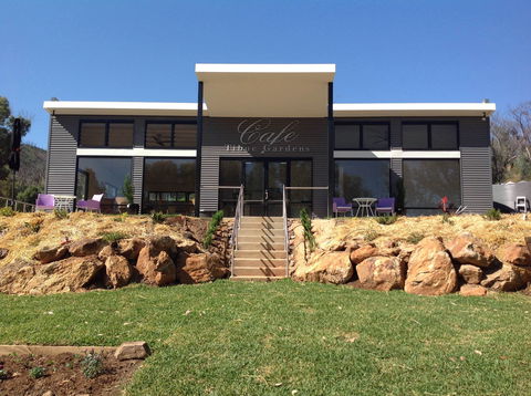 Tibuc Gardens Cottage - New Castle Holiday 1