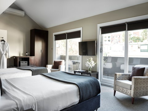 Vulcan Hotel Sydney - New Castle Holiday 1