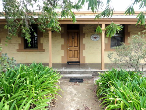 Walnut Cottage - New Castle Holiday 0