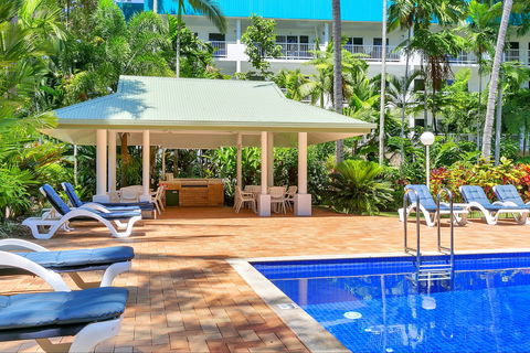 Agincourt Beachfront Apartments - New Castle Holiday 2