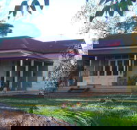 Baranduda Homestead BB Cottages - New Castle Holiday