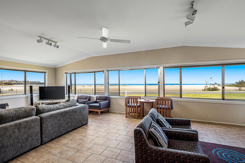 Beach Haven - New Castle Holiday 0