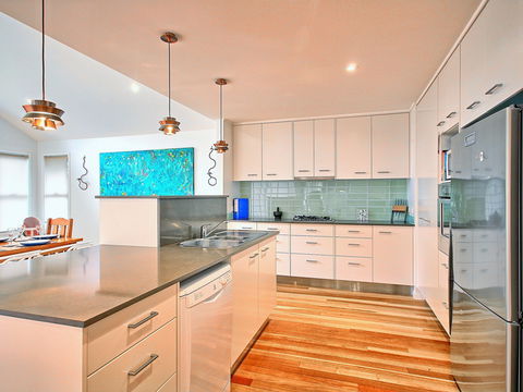 Beautiful Betty - New Castle Holiday 1