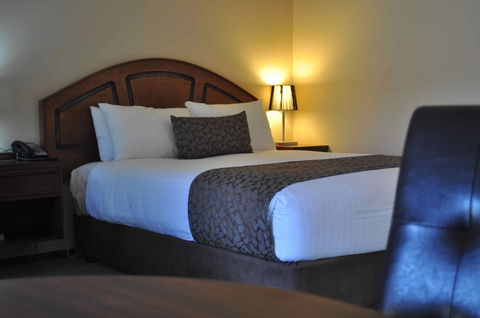 Bell Tower Inn - New Castle Holiday 2