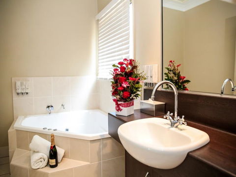 Best Western Bungil Creek Motel - New Castle Holiday 1