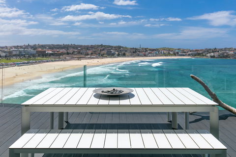 Bondi Beach Penthouse - New Castle Holiday 2