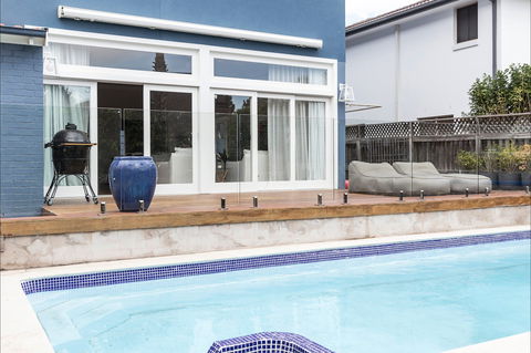 Bondi Blue - New Castle Holiday 0