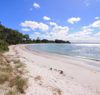 Bowen's Hideaway - New Castle Holiday