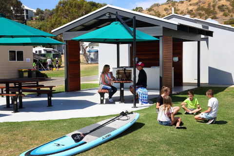 Brighton Caravan Park - New Castle Holiday 0
