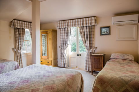 Capers Cottage - New Castle Holiday 0