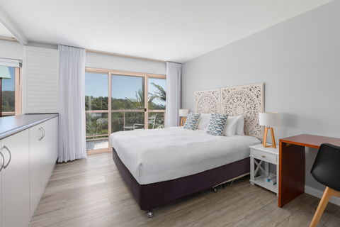 Charlesworth Bay Beach Resort - New Castle Holiday 0
