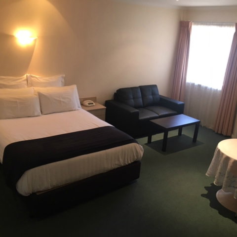 Charles Rasp Motor Inn - New Castle Holiday 0