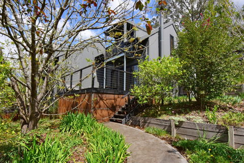 Cloudsong Chalets - New Castle Holiday 0