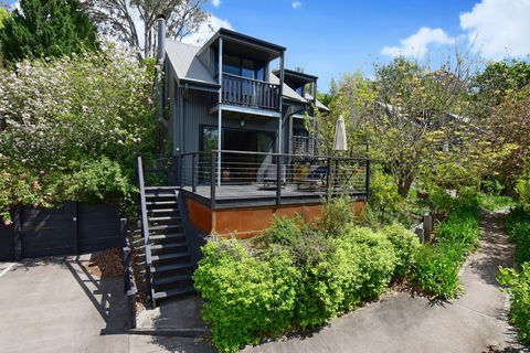Cloudsong Chalets - New Castle Holiday 2