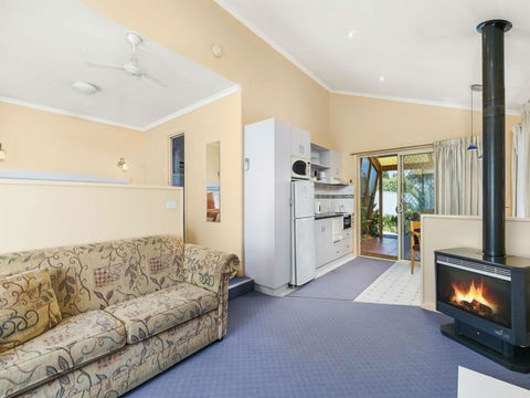 Cottages For Two - New Castle Holiday 0