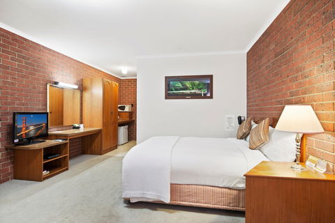 Country Plaza Halls Gap - New Castle Holiday 2