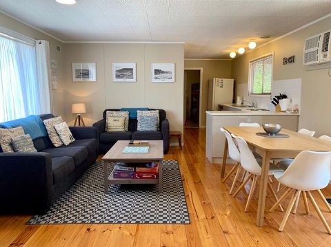 Crows Nest - New Castle Holiday 1