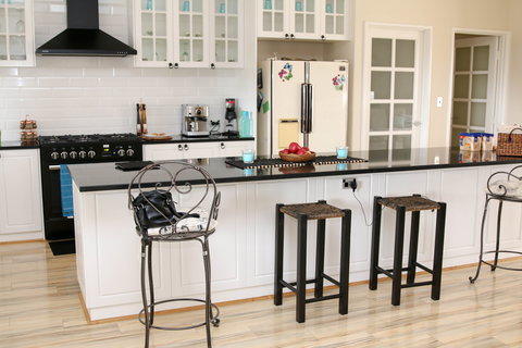 Downunder Farmstays - New Castle Holiday 1