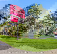 Econo Lodge City Star Brisbane - New Castle Holiday