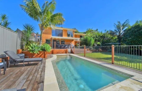 Flynns Beach Retreat - New Castle Holiday 0
