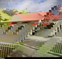 Gipps Street Cottage - Open - New Castle Holiday