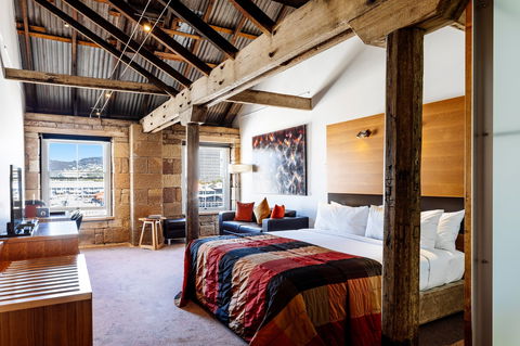 Henry Jones Art Hotel - The - New Castle Holiday 2
