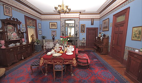 Historic Stannum House - New Castle Holiday 2