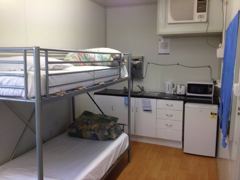 Latrobe Working Hostel - New Castle Holiday 2