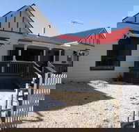 Marie's Cottage - New Castle Holiday