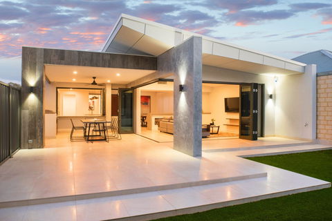 Marine Life - New Castle Holiday 0