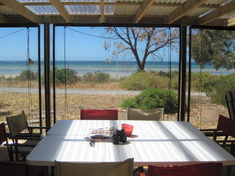 Minlacowie - New Castle Holiday 0