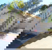 Moonta Bay Cabins - Cabin 2 - New Castle Holiday