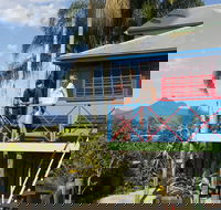 Murwillumbah  YHA Mount Warning - New Castle Holiday
