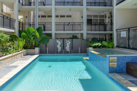 Paradiso Resort - New Castle Holiday 1