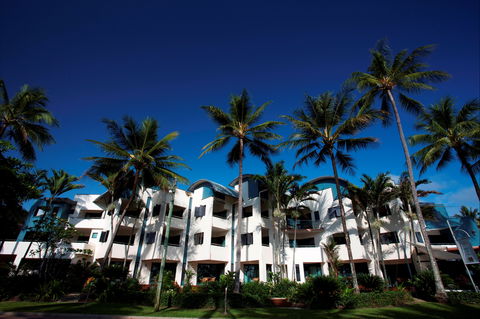 Port Douglas Peninsula Boutique Hotel - New Castle Holiday 1