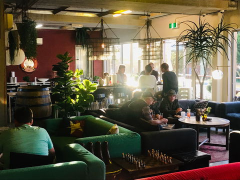Port Campbell Hostel And Brewpub - New Castle Holiday 1